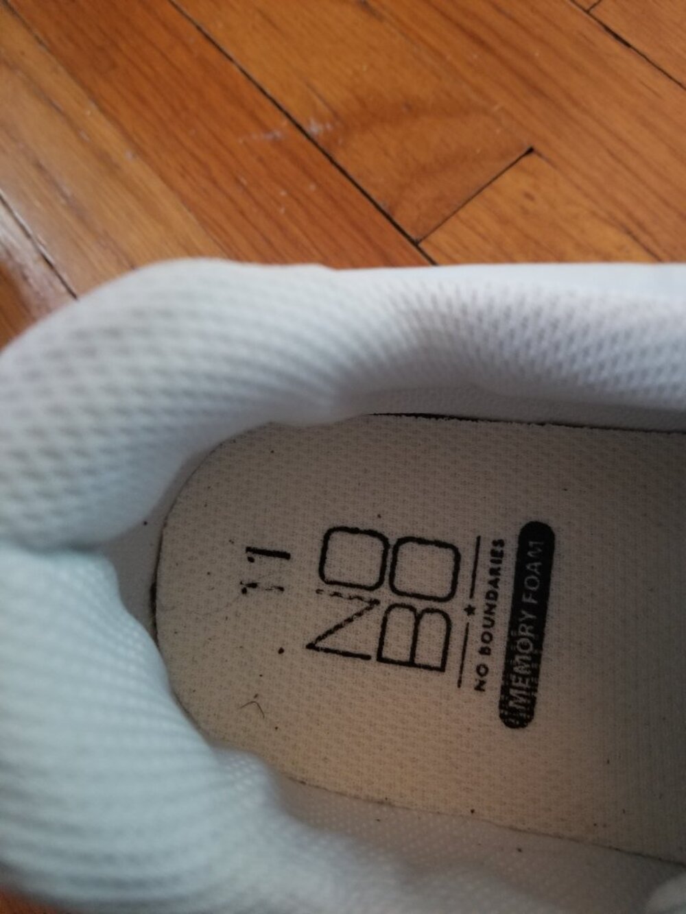 Nobo White Sneaker Gym Shoes Women's 11 - Picture 6 of 6